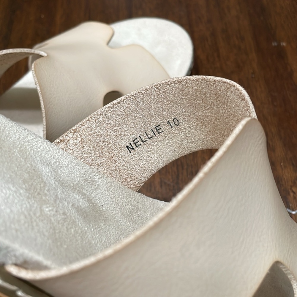 G. C. Shoes Nellie beige cutout flat slide sandals - Picture 5 of 9